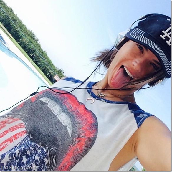 uglyselfie_alessandra-ambrosio