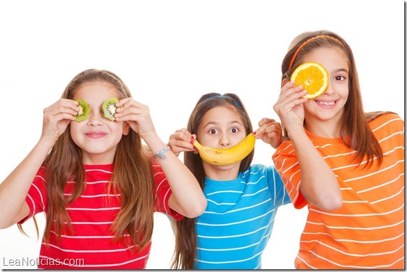 kids eating healthy fresh fruit diet concept