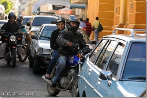 hombre-en-moto