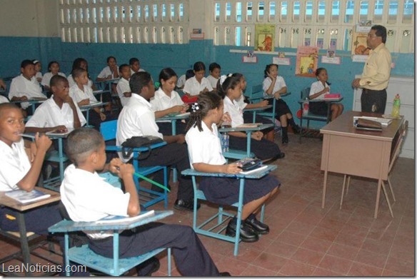 Panam--env-a-a-los-primeros-500-educadores-y-estudiantes-a-aprender-ingl-s