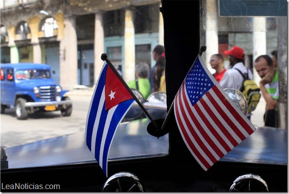 cuba_usa_flags_ap_img