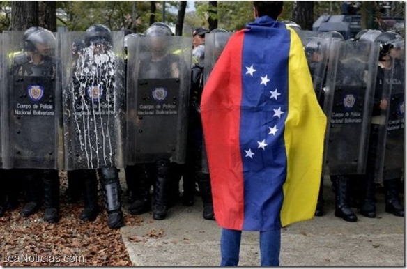 manifestaciones-estudiantiles-opositores-Nicolas-Maduro_