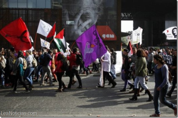 estudiantes_chile_624x351_ap