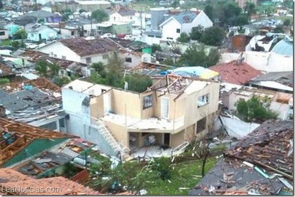 Dos muertos y alrededor de 60 heridos por un tornado en el sur de Brasil