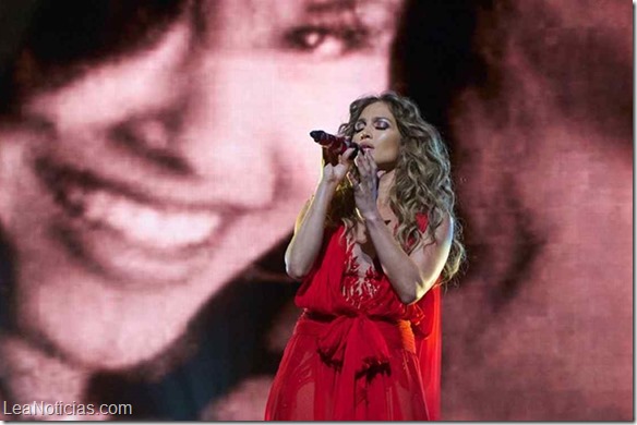 Jennifer López rendirá tributo a Selena en los premios Billboard