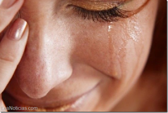 Mujeres que lloran después de un orgasmo