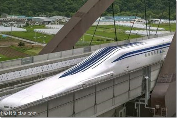Tren bate el récord mundial de velocidad con 590 kilómetros