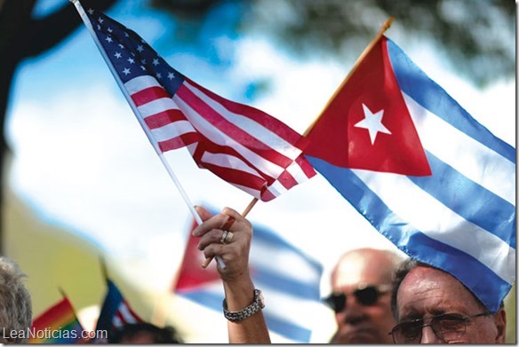 US-PROTESTERS-OPPOSED-TO-OBAMA'S-SHIFT-IN-CUBA-POLICY-DEMONSTRAT