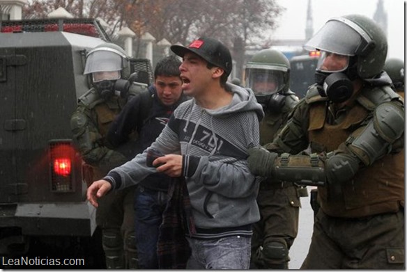 20 detenidos tras protestas estudiantiles en Chile