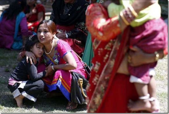 Al menos 4 muertos en la India por nuevo sismo en Nepal