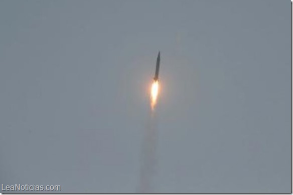 Corea del Norte realiza ensayo con misil balístico submarino