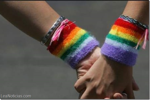 Costa Rica otorga Seguro Social a parejas homosexuales