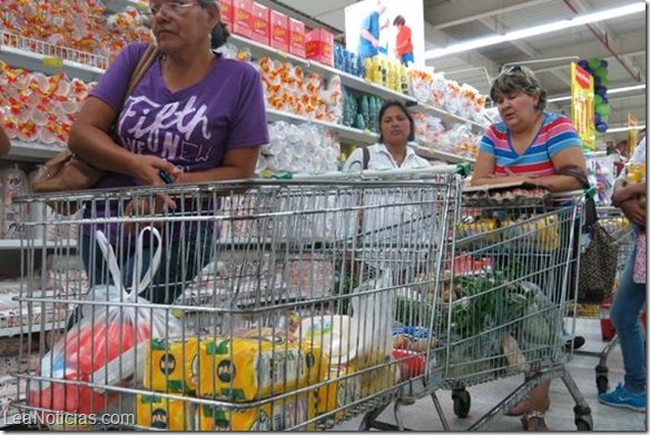 En Venezuela la canasta básica cuesta más de cuatro salarios mínimos