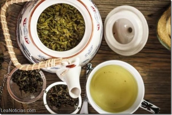 Por qué los chinos toman té y agua caliente