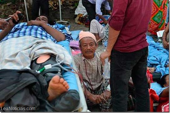 Se eleva a 42 la cifra de muertos por nuevo terremoto de 7,3 en Nepal
