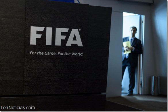 Denuncian complicidad entre FIFA y bancos estadounidenses