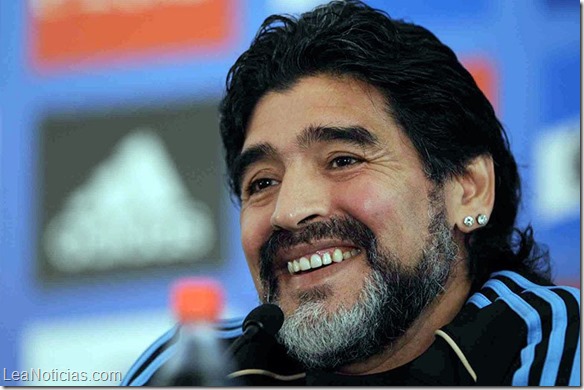 Diego Maradona será candidato a la presidencia de la FIFA