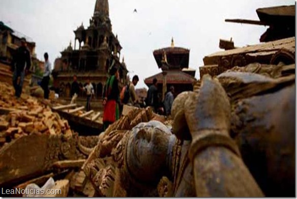 Estiman que en siete años culmine reconstrucción de sitios históricos en Nepal