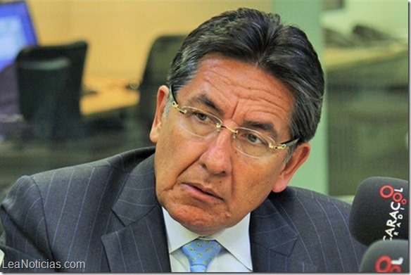 Ministro de la presidencia colombiana renuncia en 15 días