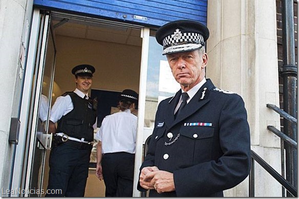 Policías londinenses que no estén en forma perderán su trabajo