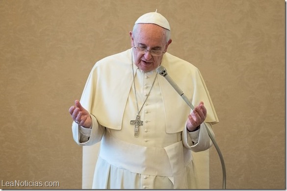 El papa aboga por la unidad de los cristianos en encuentro con carismáticos