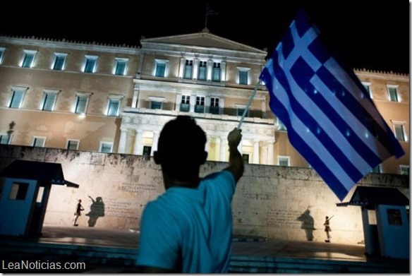 Fondo de rescate recibe petición de Grecia