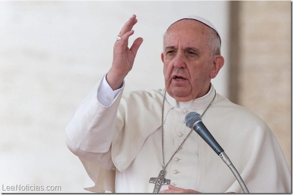 Papa insta a líderes europeos a mantener dignidad humana en solución de crisis griega