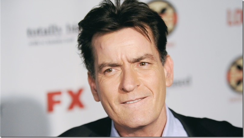 Afirman que Charlie Sheen pudo contagiarse VIH de transexual