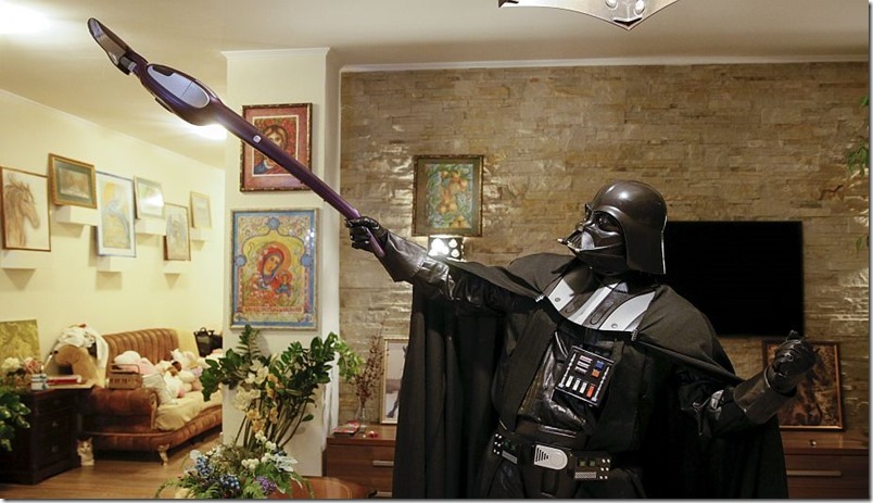 Así es un día en la vida del Darth Vader de Ucrania (fotos insólitas) Así es un día en la vida del Darth Vader de Ucrania (fotos insólitas)
