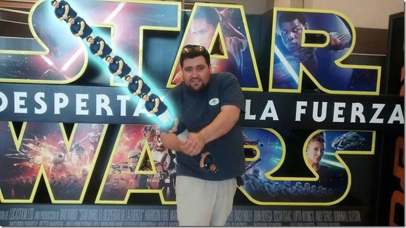 hector-perez-star-wars-ayuda-chile-sable-laser-facebook-