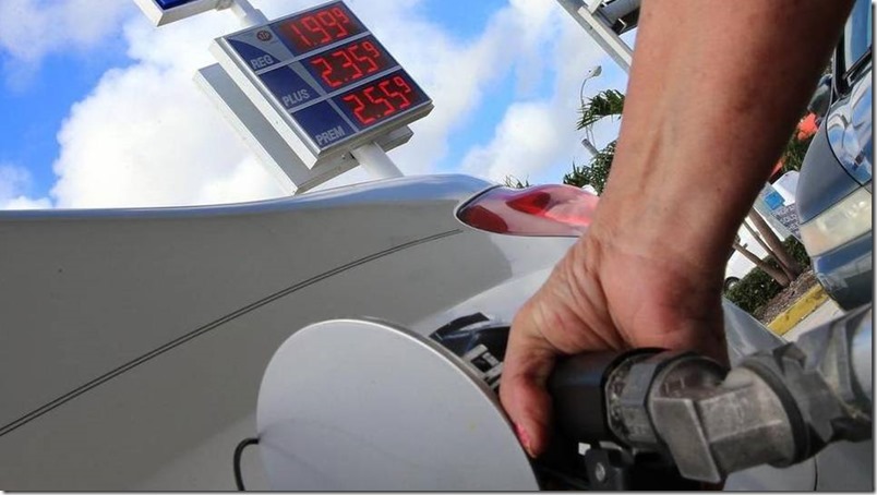 Precio de la gasolina en Miami está por debajo de $2 el galón