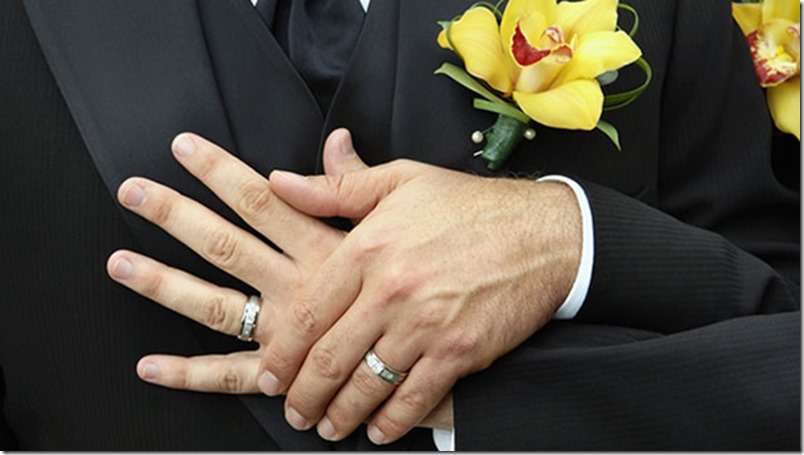 Italianos piden al Gobierno reconocer matrimonio homosexual