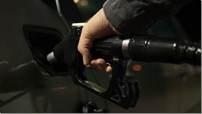 Tips para ahorrar gasolina al conducir su automóvil