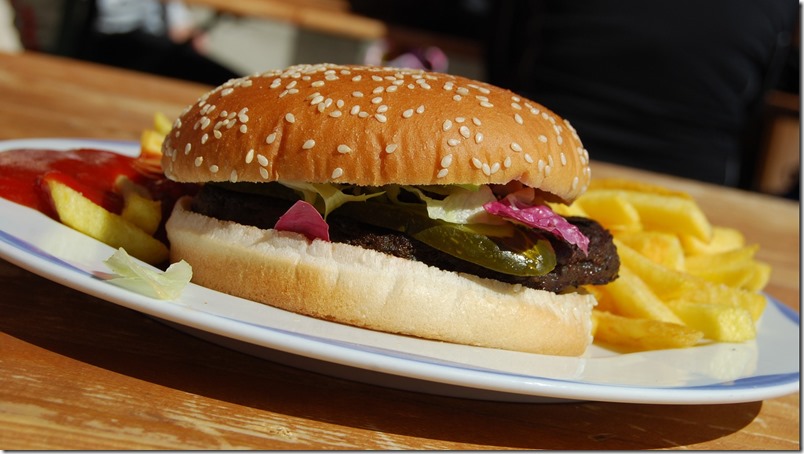 Mató a su hermano por una hamburguesa