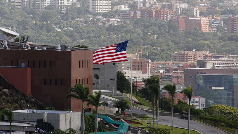 Embajada de EEUU en Caracas deja de emitir visas por no tener personal