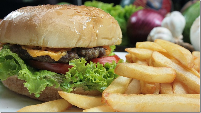 Hamburguesas gratis de por vida si cambias tu apellido a Burger