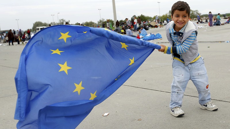 La UE pide que no se haga de los inmigrantes chivos expiatorios de la crisis