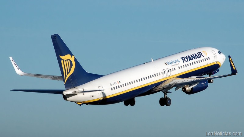 Ryanair reclutará personal de cabina en España, aunque no tengan experiencia previa