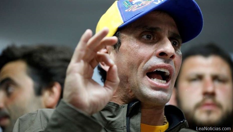 Capriles a la comunidad internacional: En Venezuela hay un autogolpe continuado