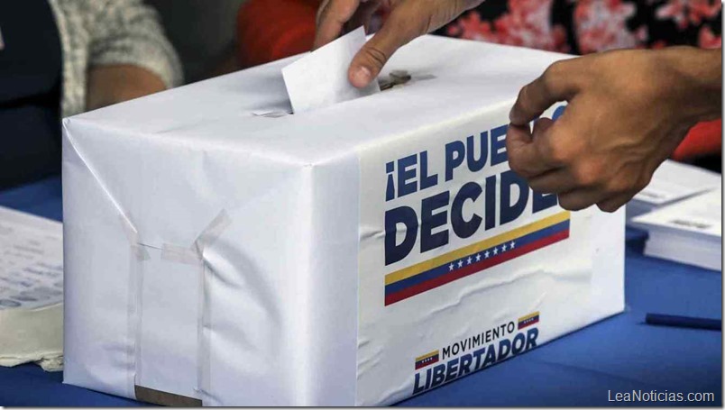 ABREN CENTROS DE VOTACIÓN PARA CONSULTA POPULAR CONTRA EL GOBIERNO DE MADURO