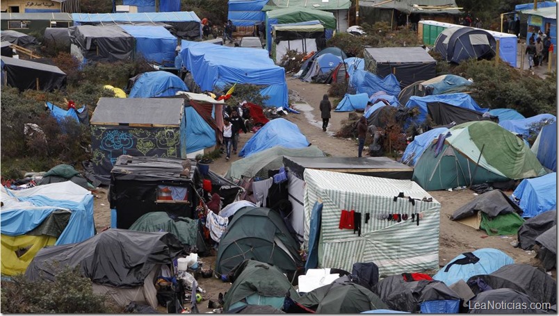 Francia pagará 2.500 euros a cada inmigrante y refugiado que acepte volver a su país