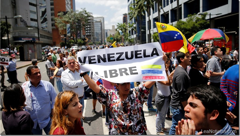 ¡A trancar Venezuela por la libertad! A partir de las 12 todos a la calle
