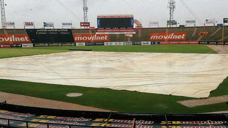 Lluvia en Maracaibo impide encuentro entre Leones y Águilas