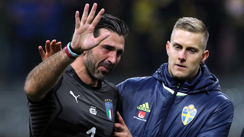 Buffon entre lagrimas le dice «arrivederci» a «La Nazionale»