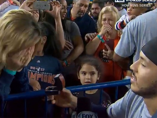 ¡HOME RUN con las bases llenas! Pelotero de los Astros de Houston pidió matrimonio a su novia tras ganar la Serie Mundial