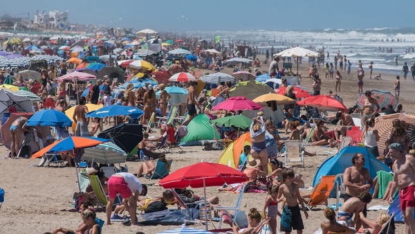 Gobierno estableció los feriados de 2018 y sus respectivos «puentes»