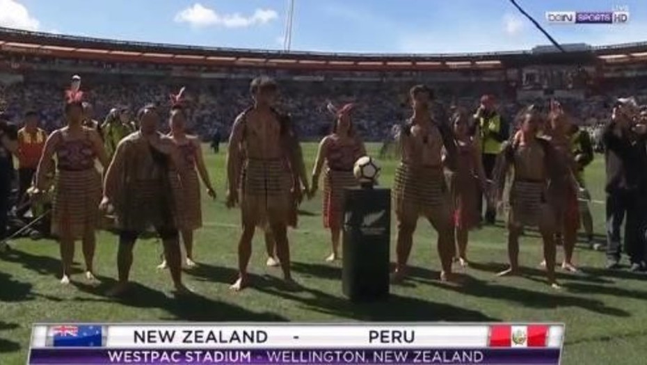 Neozelandeses intentaron intimidar a jugadores peruanos con un extraño «haka»