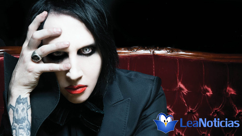 Marilyn Manson saca un rifle en pleno concierto
