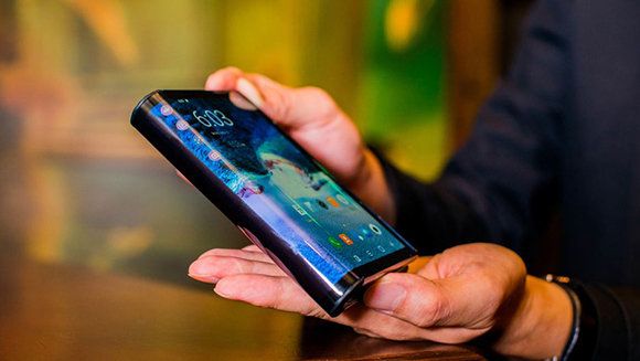 China Royole presentó el FlexPai, primer “smartphone” con pantalla flexible