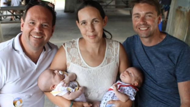 La sorprendente historia de los mellizos que tienen padres distintos